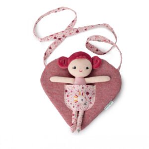 Muñeca Aline con bolso en forma de corazón