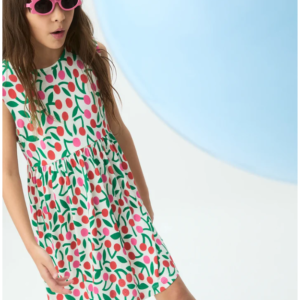 Vestido corto de niña con estampado guinda